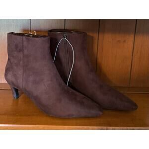 NWT Size 11 Universal Thread Suede Kitten Heel Brown Boots with Zipper